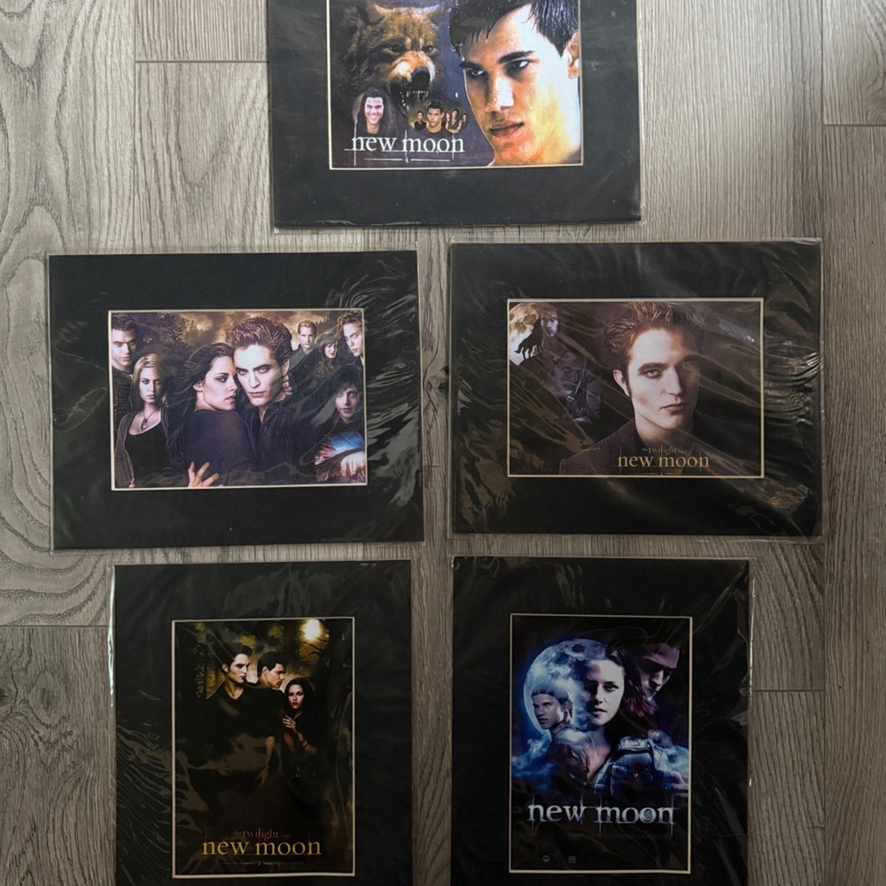 Twilight New Moon Limited Edition Matted Prints Bundle (Set of 5) – New - Picture 3 of 7